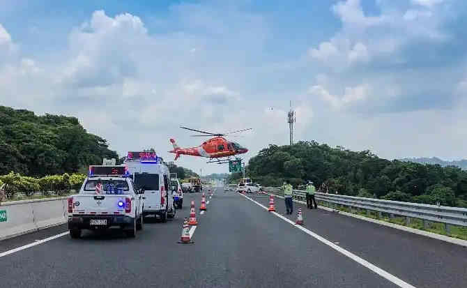 柏乡高速公路汽车救援案例