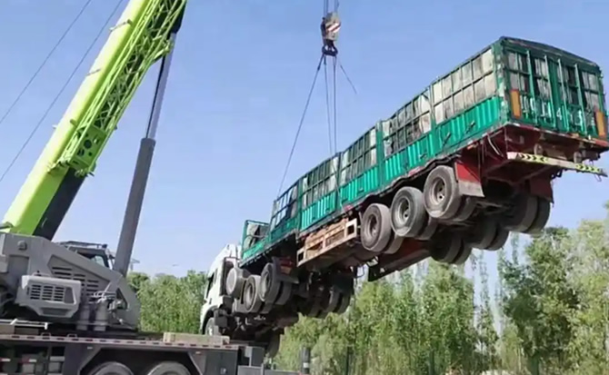 柏乡道路脱困救援案例